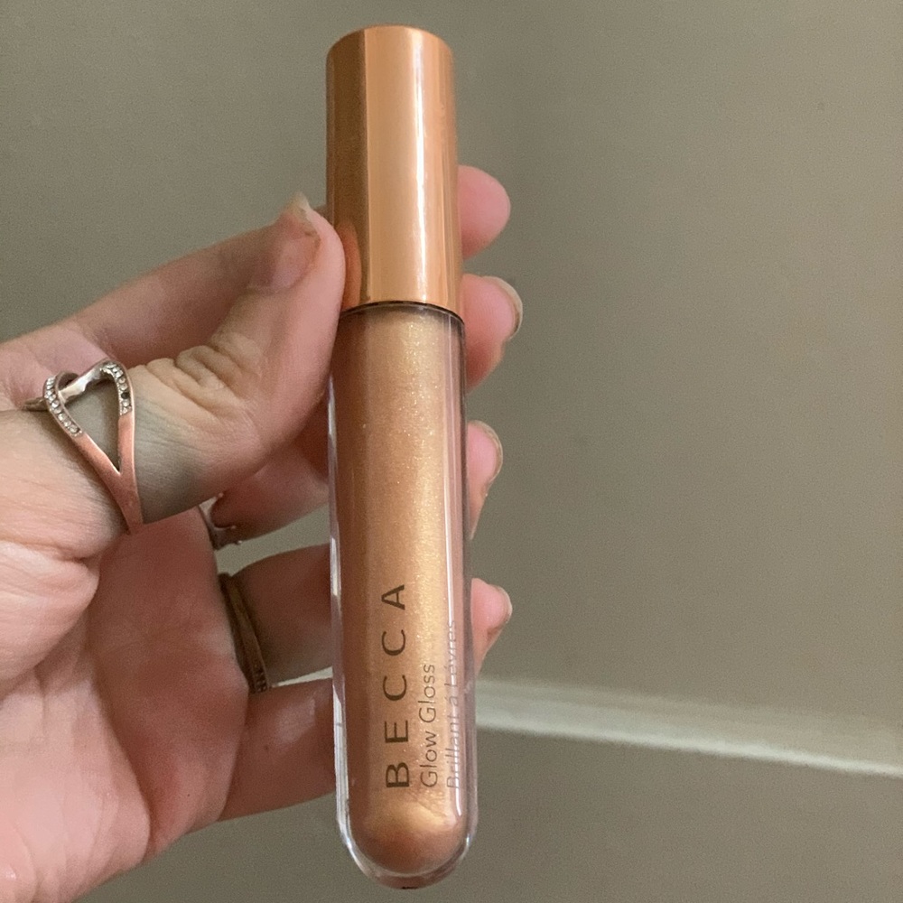 Becca glow gloss
